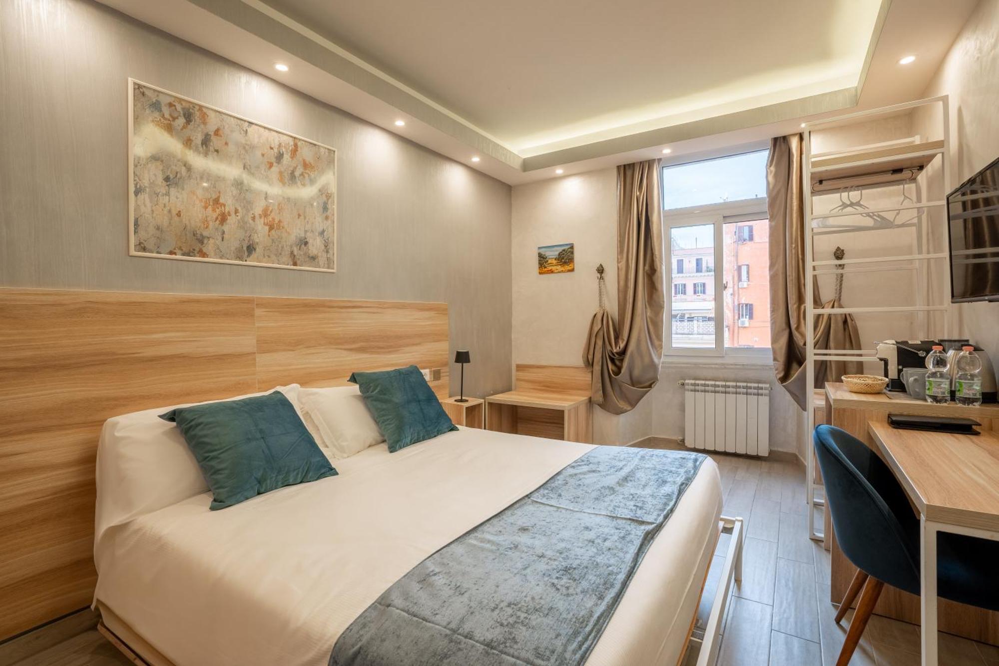 Drago D'Oro Guesthouse - Accross From Metro Vittorio Emanuele Bagian luar foto